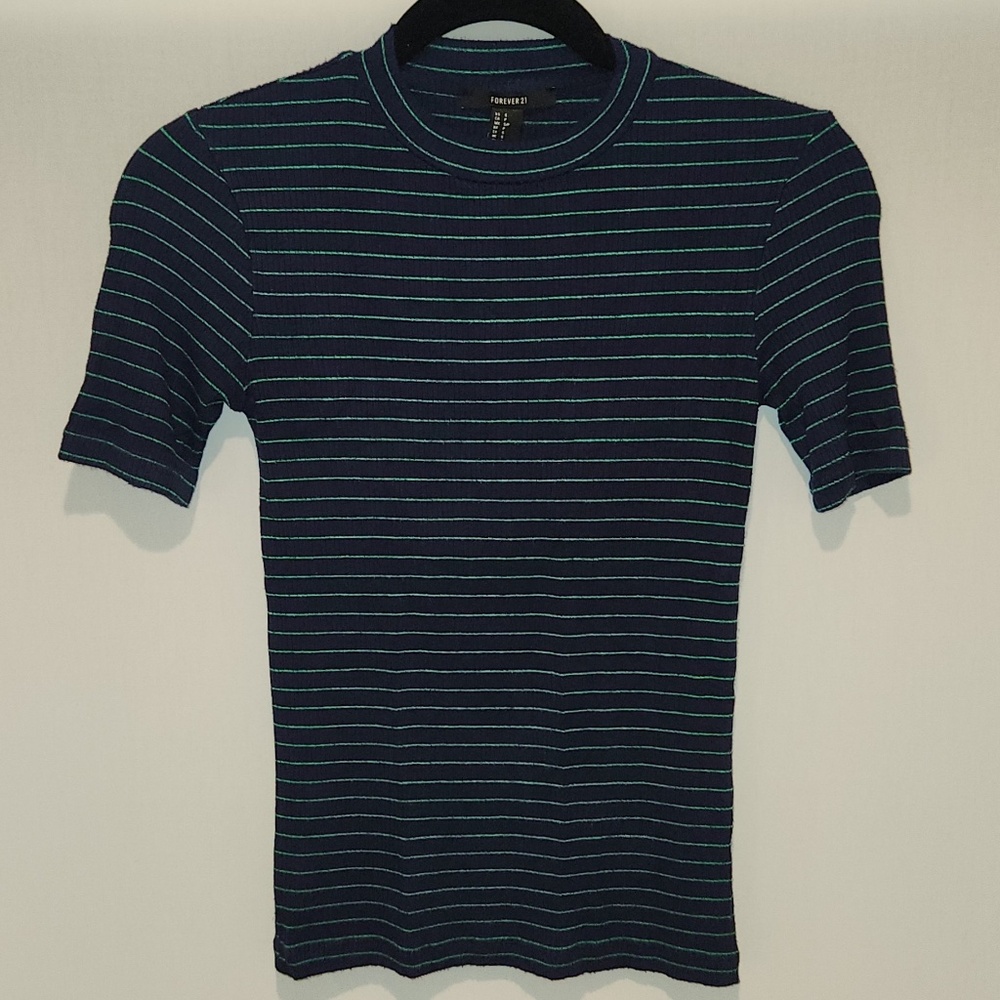 Forever 21 Navy Ribbed Striped Fitted Tee (Size Small)
